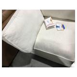 WHITE CORNER SECTIONAL PIECE