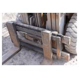 Caterpillar 50 Pneumatic Tire Forklift - Dual Fuel Gas/Propane