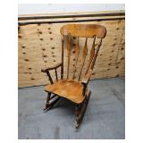 ROCKING CHAIR