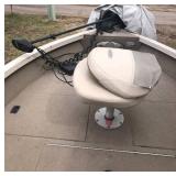 2000 FISHHAWK CRESTLINER / TRAILER / 80 HP YAMAHA 4 STROKE