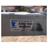 2000 FISHHAWK CRESTLINER / TRAILER / 80 HP YAMAHA 4 STROKE