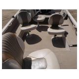 2000 FISHHAWK CRESTLINER / TRAILER / 80 HP YAMAHA 4 STROKE