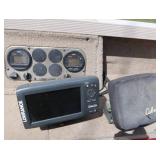 2000 FISHHAWK CRESTLINER / TRAILER / 80 HP YAMAHA 4 STROKE