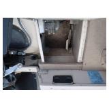 2000 FISHHAWK CRESTLINER / TRAILER / 80 HP YAMAHA 4 STROKE