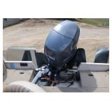 2000 FISHHAWK CRESTLINER / TRAILER / 80 HP YAMAHA 4 STROKE