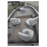 2000 FISHHAWK CRESTLINER / TRAILER / 80 HP YAMAHA 4 STROKE