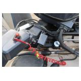 2000 FISHHAWK CRESTLINER / TRAILER / 80 HP YAMAHA 4 STROKE