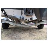 2000 FISHHAWK CRESTLINER / TRAILER / 80 HP YAMAHA 4 STROKE