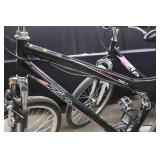 PAIR OF E ZIP ELECTRIC BICYCLES