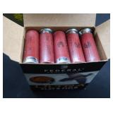 VINTAGE AMMO BOX WITH 4 BOXES OF MIXED 12 GAUGE SHELLS.