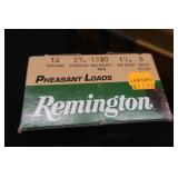 VINTAGE AMMO BOX WITH 4 BOXES OF MIXED 12 GAUGE SHELLS.