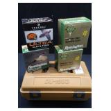 VINTAGE AMMO BOX WITH 4 BOXES OF MIXED 12 GAUGE SHELLS.