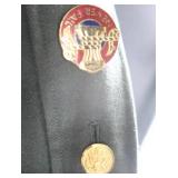 US ARMY DRESS UNIFORM COAT WITH ASSORTED VINTAGE BOTTLES