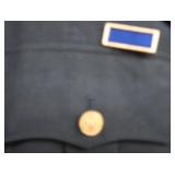 US ARMY DRESS UNIFORM COAT WITH ASSORTED VINTAGE BOTTLES