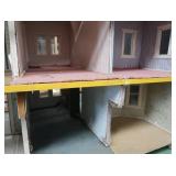HOUSE FOR SALE... DOLL HOUSE