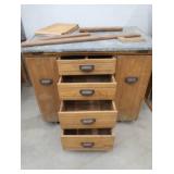 GORGEOUS MINNESOTA KITCHEN CUPBOARD