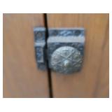 GORGEOUS MINNESOTA KITCHEN CUPBOARD