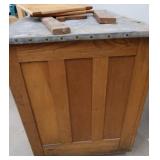 GORGEOUS MINNESOTA KITCHEN CUPBOARD