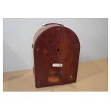 Antique Finished 1946 Juke Box AM/FM Radio