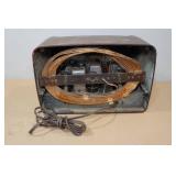 Vintage Wards Sentinel AM Radio