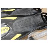 Cressi Adult Rondine Palau Fin Snorkel Set - Fin Size M/L