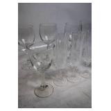 Mixed Set of 9 Wine and Champagne Glasses with Wicker Basket