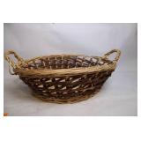 Mixed Set of 9 Wine and Champagne Glasses with Wicker Basket