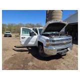 2015 4x4 Chevrolet Silverado 3500 HD Diesel Truck 1 Ton Dually with Flatbed and Gooseneck