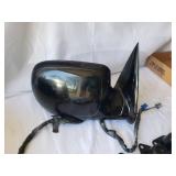 Set of 2 Black Electric Side Mirrors off 2003 Chevy 2500 and Other Accessories