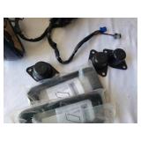 Set of 2 Black Electric Side Mirrors off 2003 Chevy 2500 and Other Accessories