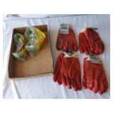 Set of 4 PVC Jersey Lined Gloves with 2 Pair of Goggles