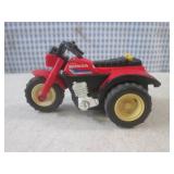 (CNTR) Vintage Tonka Clutch Poppers...