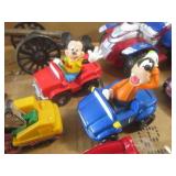 (CS) Flat of Assorted Smalls and To...