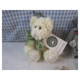 (EC1) Assorted Small Boyds Bears wi...