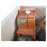 (A-3) Box Full of Assorted Vintage ...