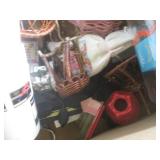 (A-3) Box Full of Assorted Vintage ...