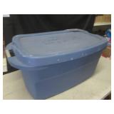 (G-1) Assortment of Vintage Ceramic...