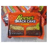 (B-1) 18 Reeses Snack Cake -2 Cakes...