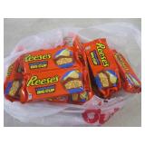 (B-3) 18 King Size Reeses Potato Ch...