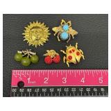 Assorted Vintage Brooches / Pins
