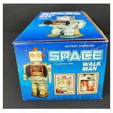 Vintage Space Walk Man ME 100 Robot