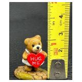 Wee Forest Folk Bears - Huggy Bear  T-08 - 1985