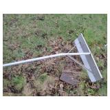 Aluminum roof rake...