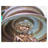 Pair of mismatched steel trailer ti...