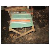 Vintage metal framed lawn chairs an...