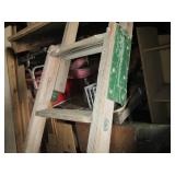 Vintage Wood extension ladder...