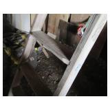 Vintage Wood extension ladder...