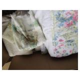 Huge lot of wash cloths, hand towel...