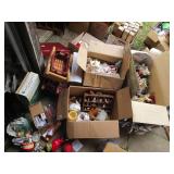 Huge lot of Christmas and other hom...