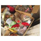 Lot of misc glassware, nik naks and...